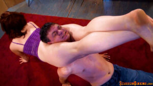 svrc_0161_savannahs_six_foot_scissors_www.scissorvixens.com, (5)